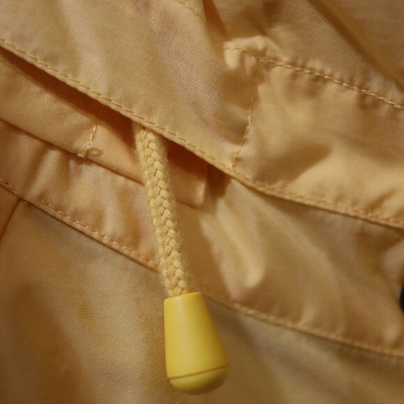 Nautica Yellow Vented Hidden Hood Nylon Windbreaker Jacket XL Preppy Sailing - Picture 2 of 16